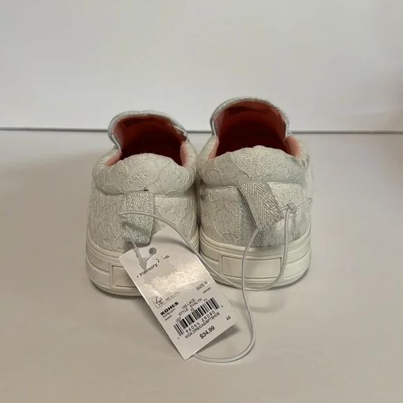 NWT SO Evalyn Womens White Lace Slip-on size 6 - Picture 4 of 7